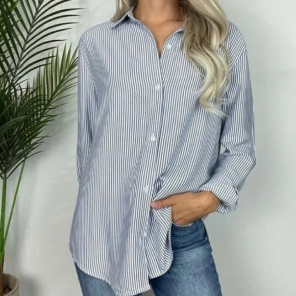 Tahari 100% Rayon Button Down Long Sleeves Shirt. Striped. White, Blue. Size L. - Picture 1 of 10